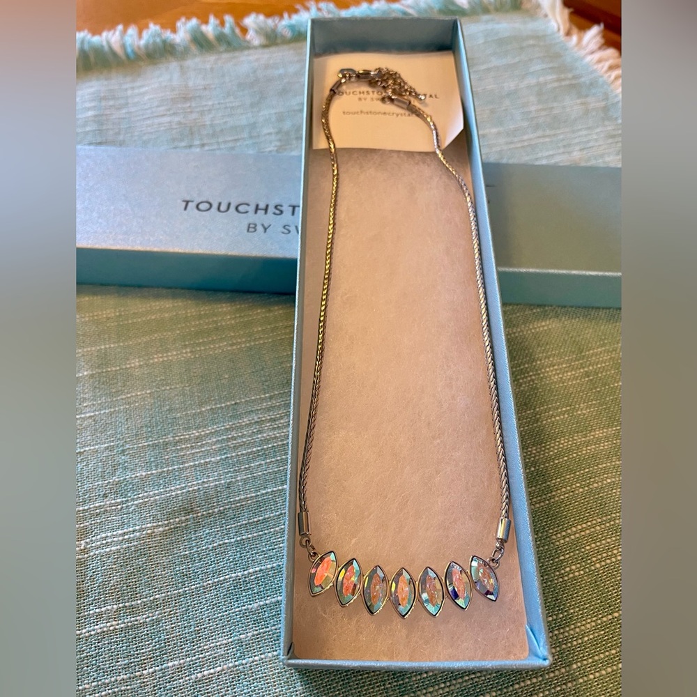 TOUCHSTONE CRYSTAL Marquis Necklace
15-18 inches adjustable EUC - Picture 9 of 9